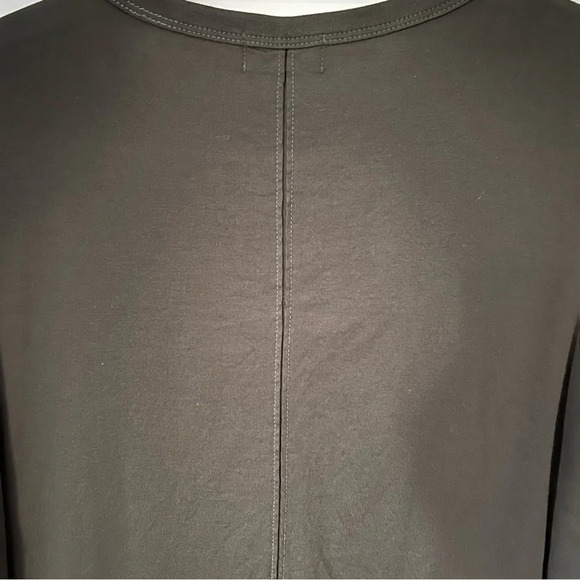 AG Relaxed U Neck T-shirt in Olive Green, Size Small - Picture 2 of 6